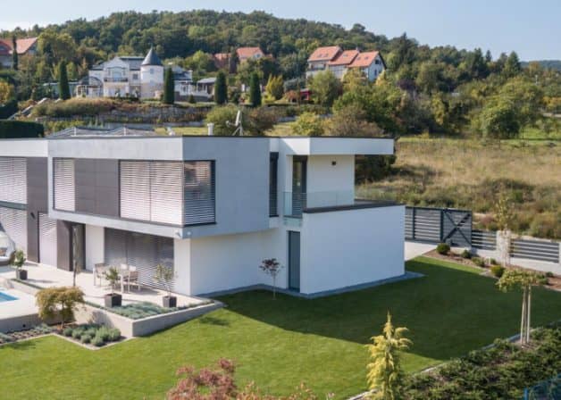 Örökpanorámás minimál ház Budán