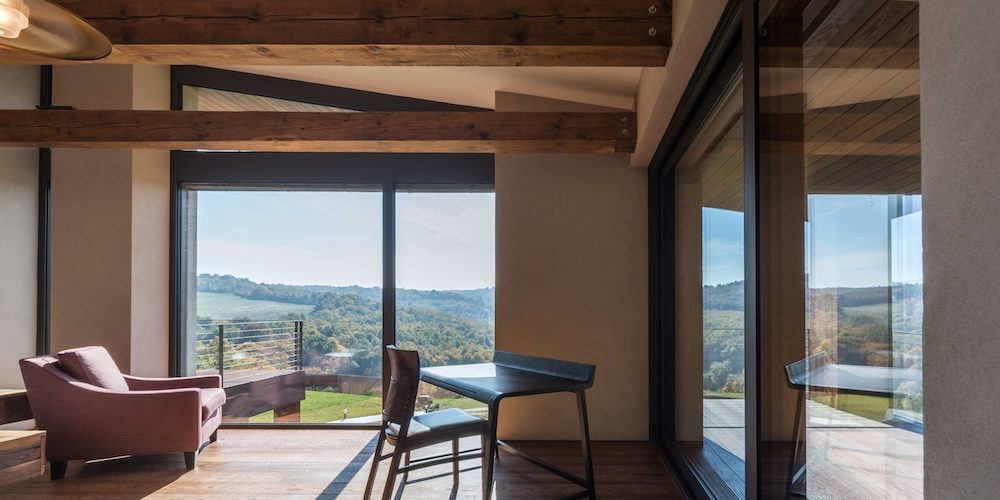 Reynaers-Schuco-aluminium-slide-door-toloajto-emelo-tolo-uvegfal-uveg-minimal-homlokzat-interior