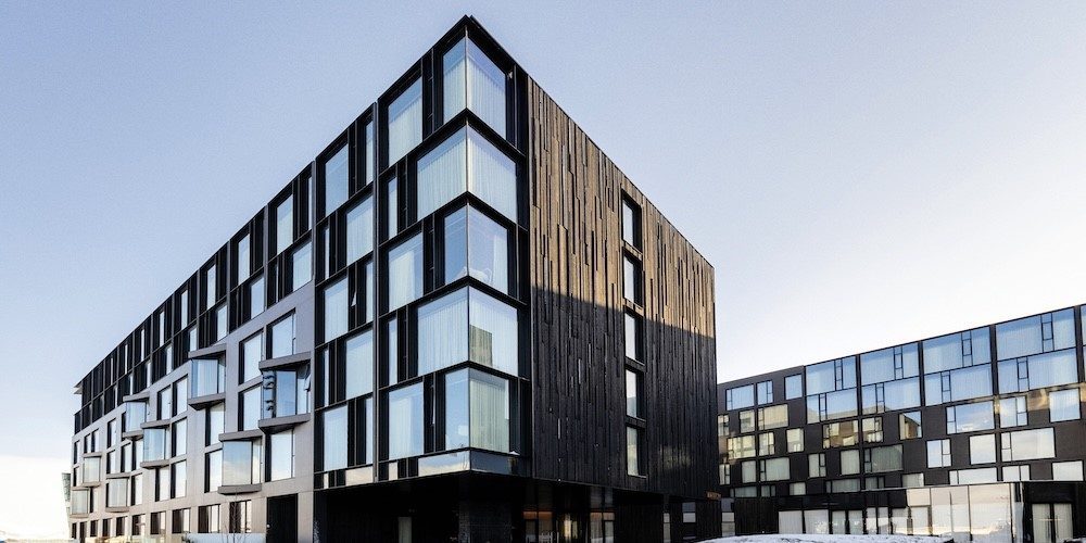 Reynaers-aluminium-kompozit-burkolat-uveg-uveg-kapcsolat-uvegsarok-elemes-fuggonyfal-homlokzat-Reykjavik-Edition-Hotel