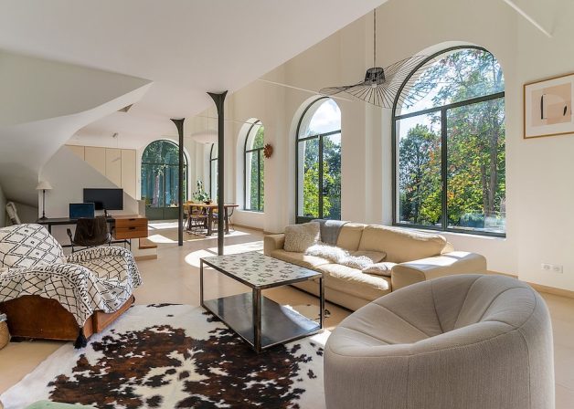 JANSEN-acél-nyílászáró-homlokzat-ablak-íves-hőhídmentes