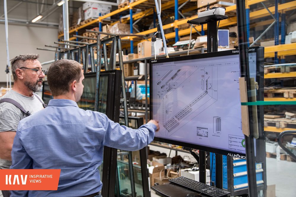 alumínium-nyílászáró-gyártás-Reynaers-Schüco-cnc-automatizálás-ipar40-ablakgyár-ablakgyártó-üzem-raktár-tárolás-üveg-üvegragasztás