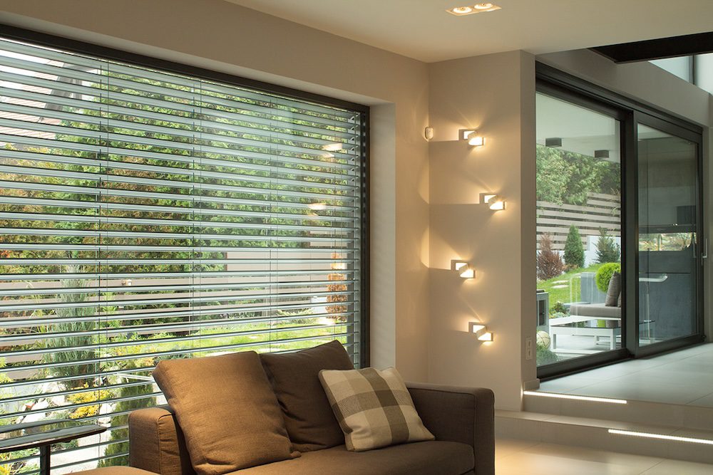 aluminium bejárati ajtó