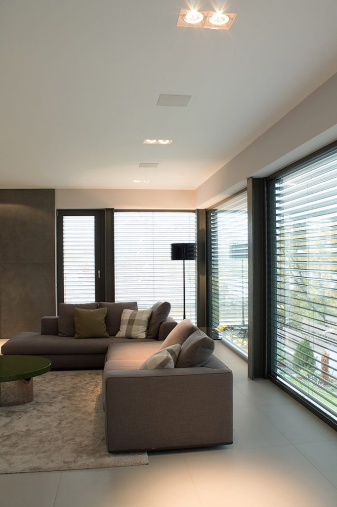 aluminium bejárati ajtó