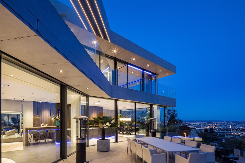 Reynaers-hifinity-minimal-house-glass-keret-nelkuli-sliding-door-exterior