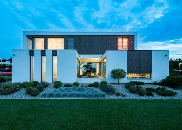 Schuco-Reynaers-aluminium-window-door-slide-glass-interior-fassaden-night3-k