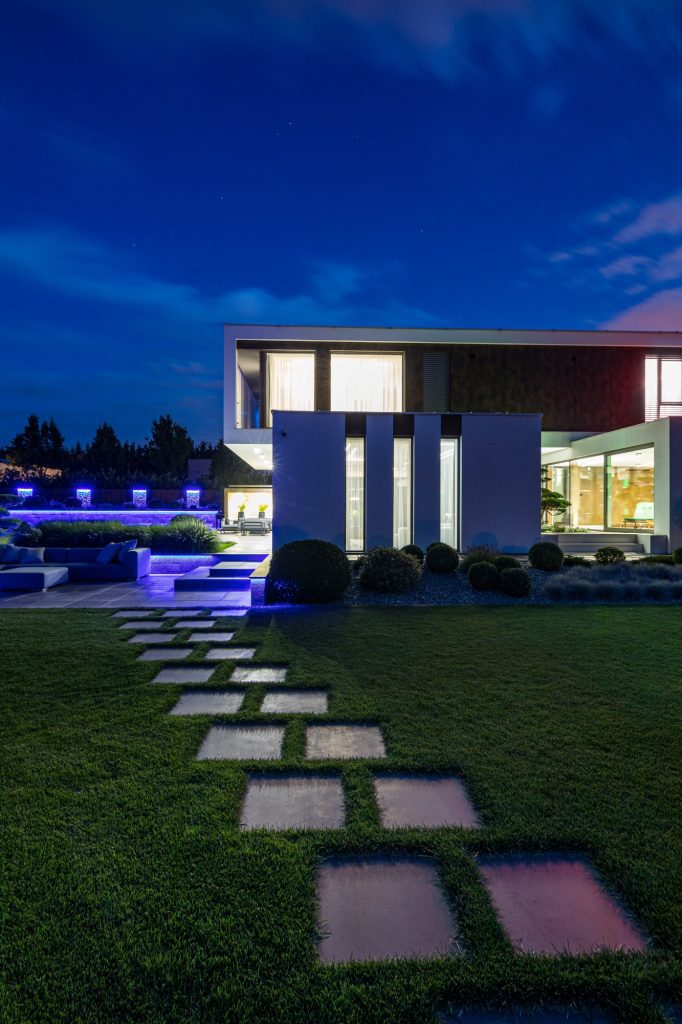 aluminium bejárati ajtó