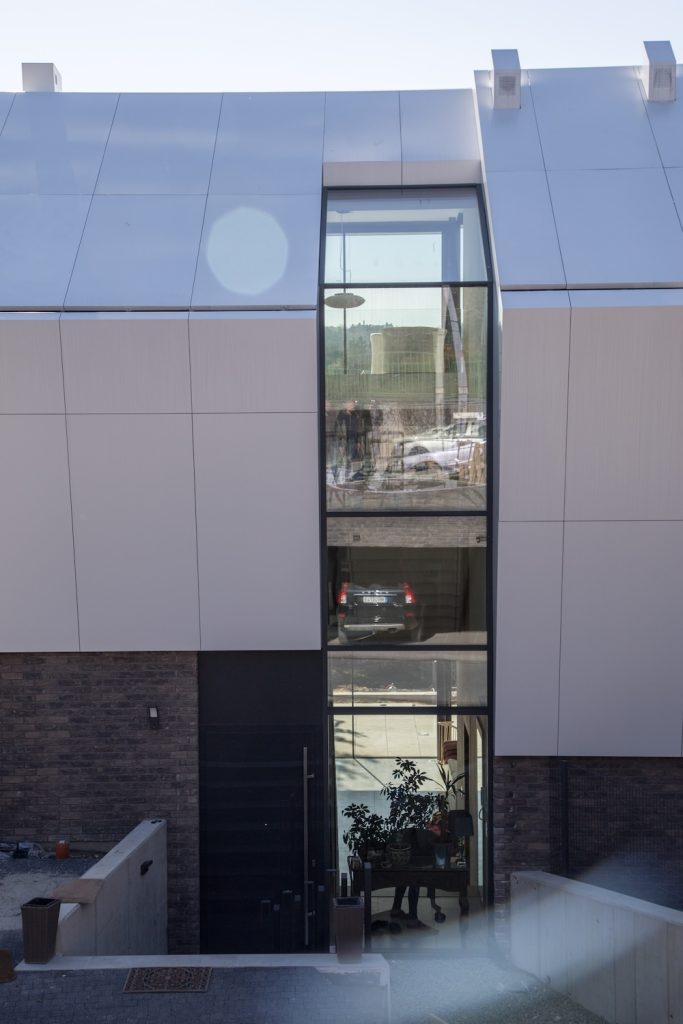 aluminium bejárati ajtó