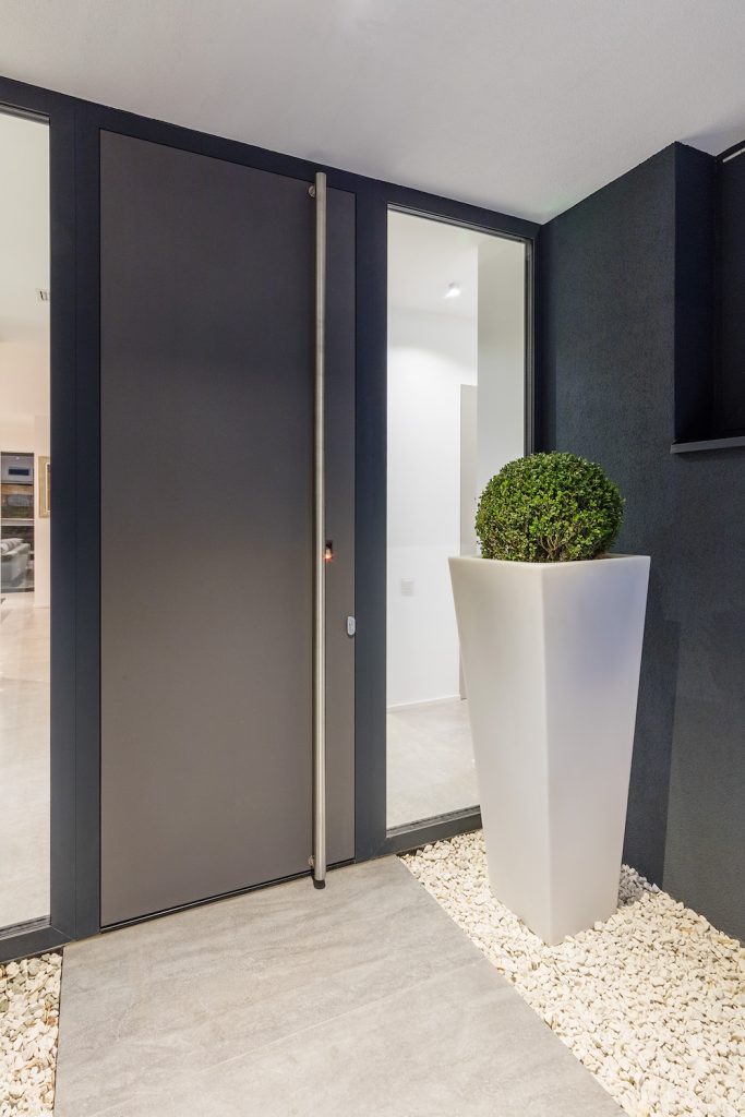 aluminium bejárati ajtó