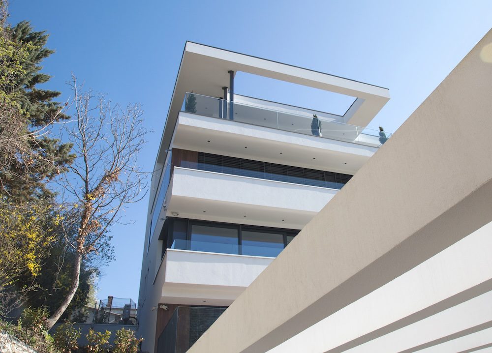 aluminium bejárati ajtó