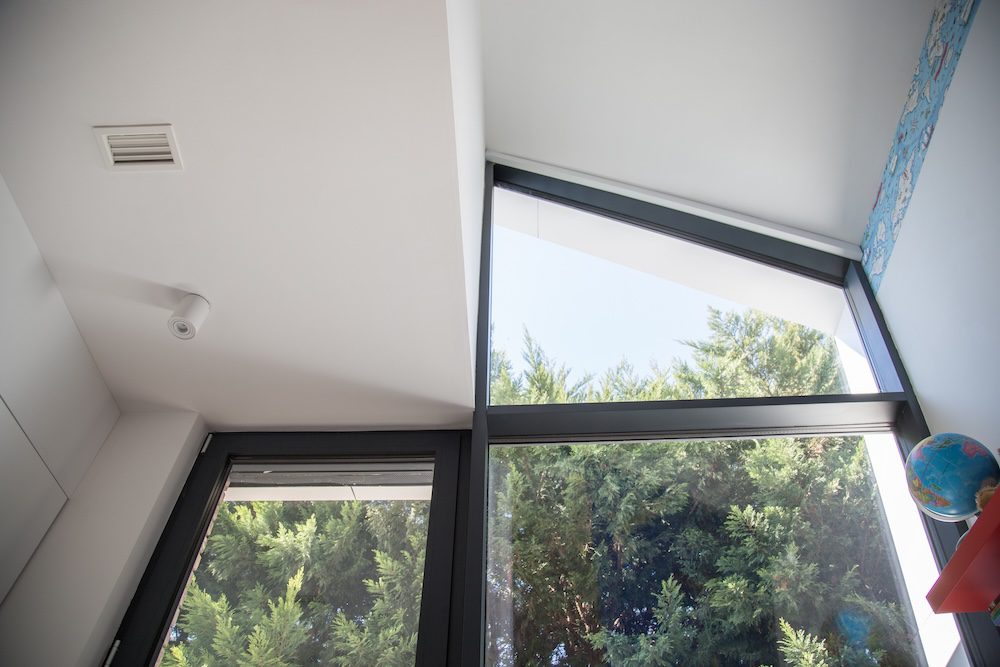 aluminium bejárati ajtó