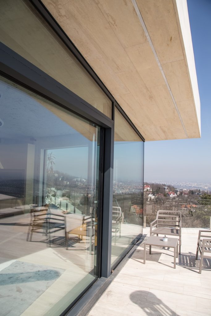 aluminium bejárati ajtó