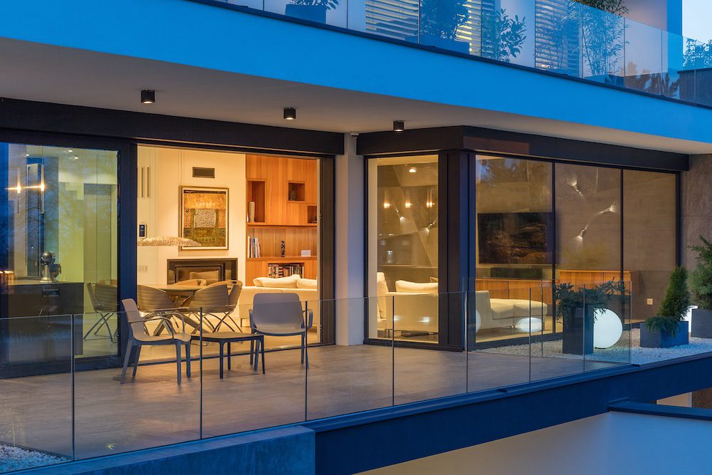 aluminium bejárati ajtó