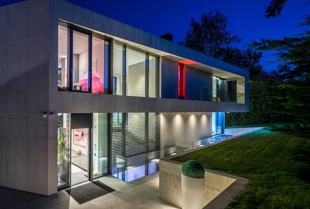 Schuco-curtain-wall-minimal-luxury-house-glass-front-door-exterior-facade-luxury