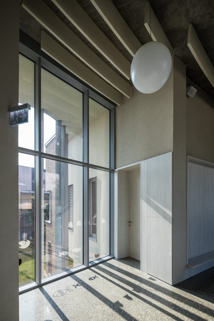 aluminium bejárati ajtó